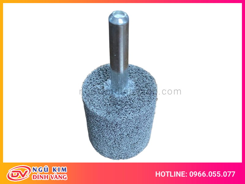 nỉ trụ